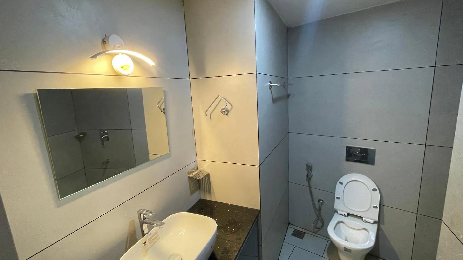 Apex Residency Inn Thiruvananthapuram India