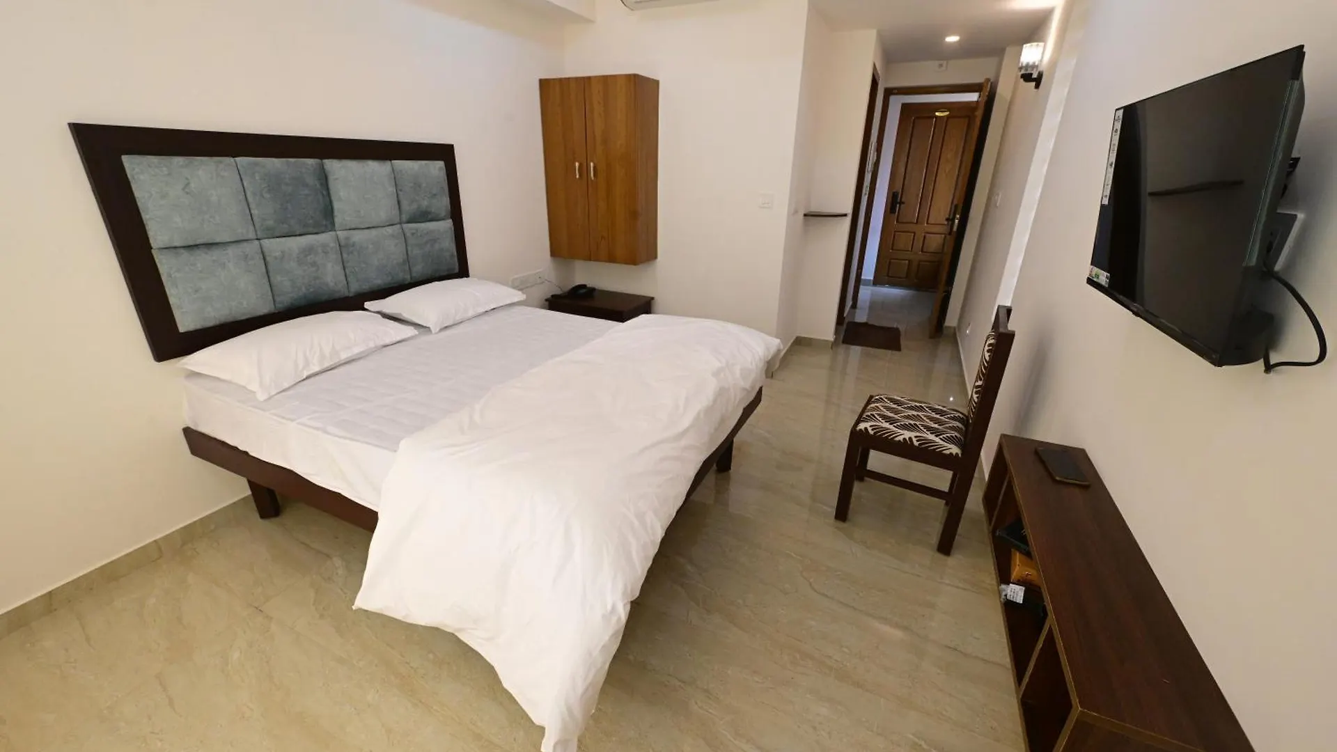 Apex Residency Inn Thiruvananthapuram